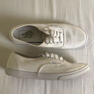 Women’s White Vans size 6.5